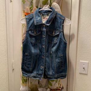 ❤️❤️mossimo vest ❤️❤️